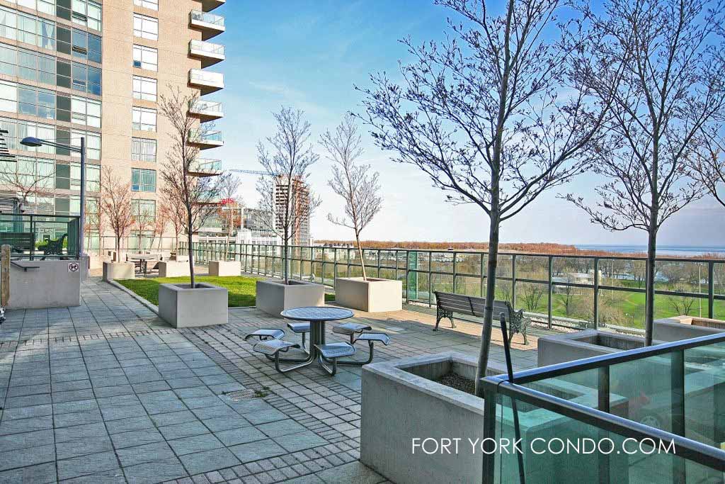 219 Fort York Blvd Terrace