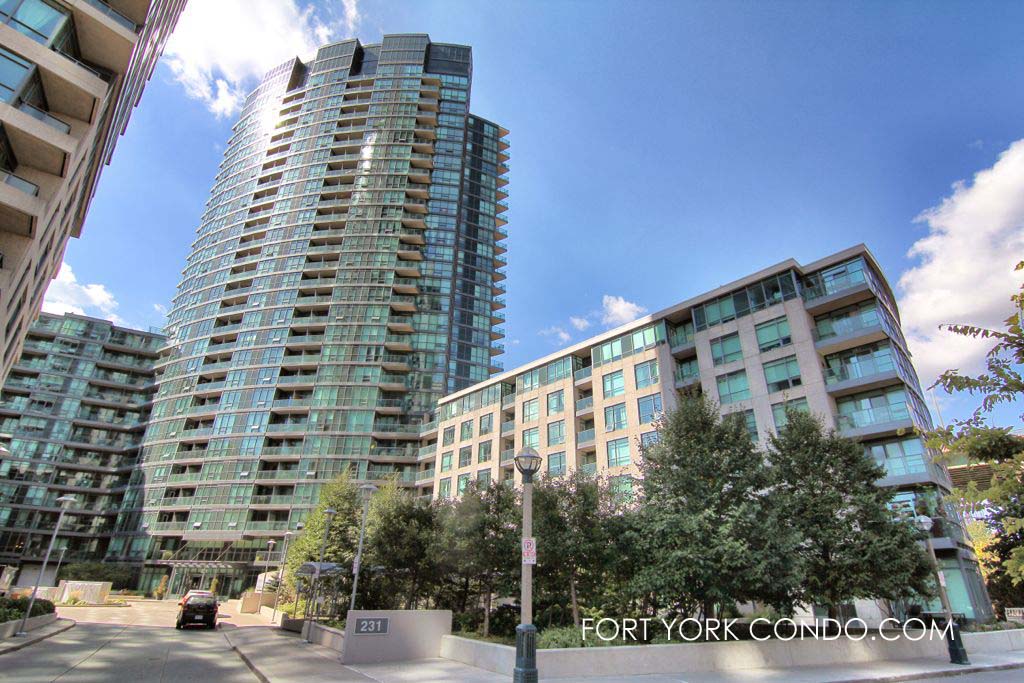 213 fort york blvd