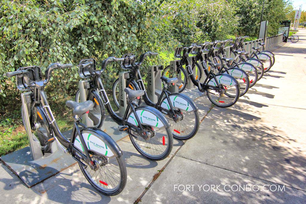Bike Share Toronto on Fort York Blvd